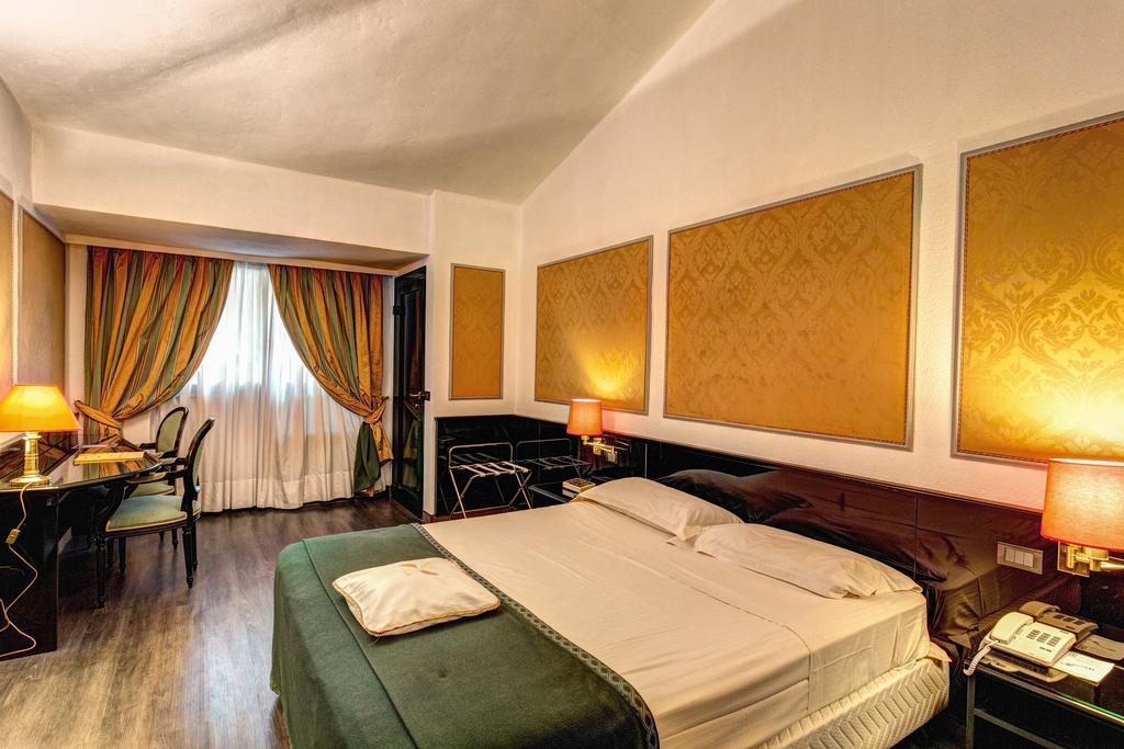 Hotel Regal 4*