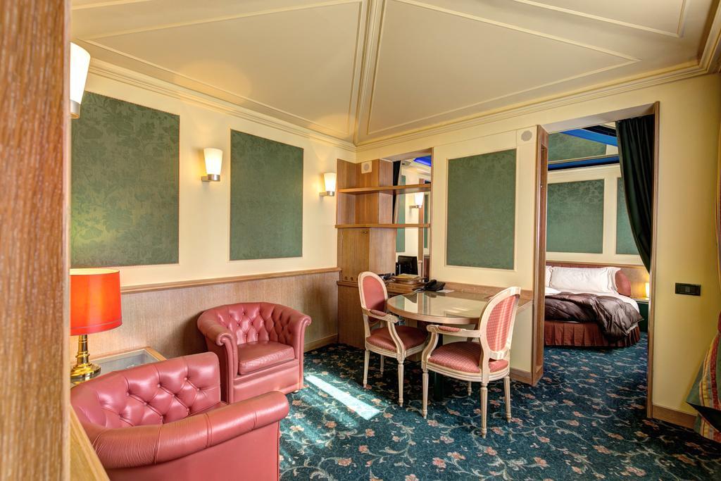 Regal Hotel