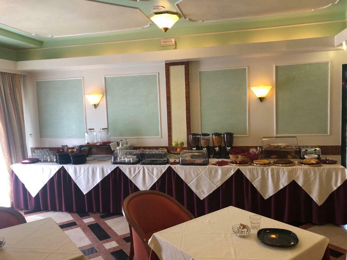 Regal 4* Vermezzo
